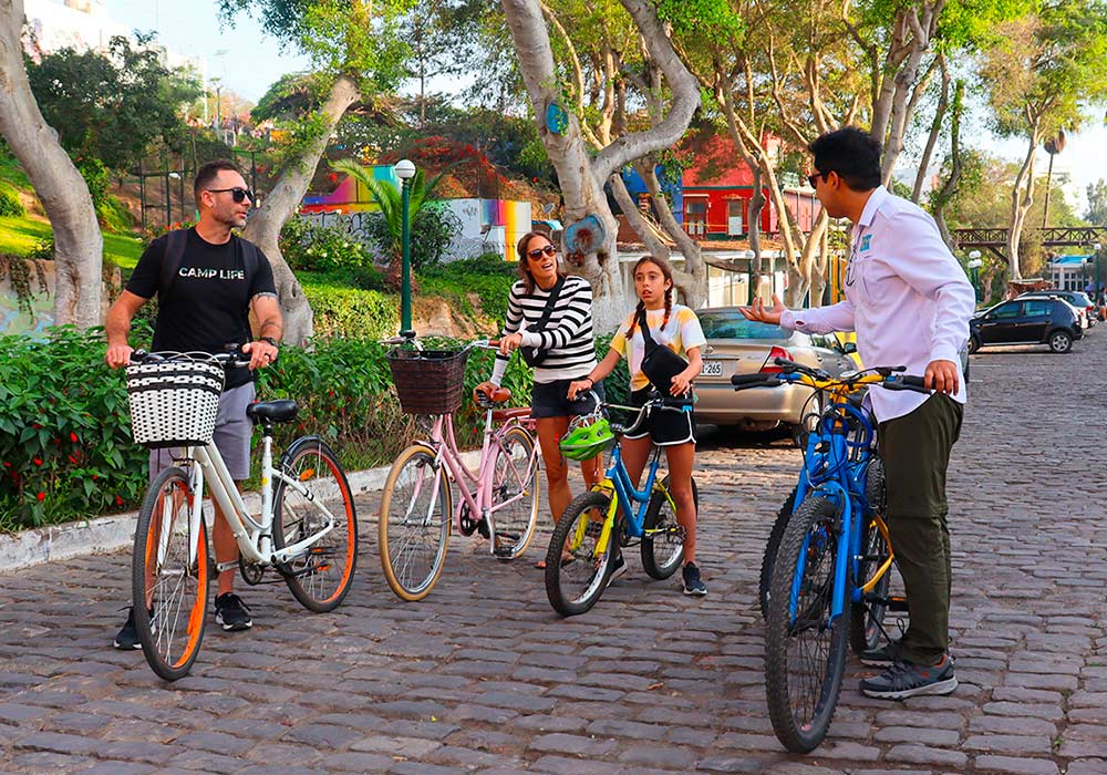 Lima Bike Tour in Barranco