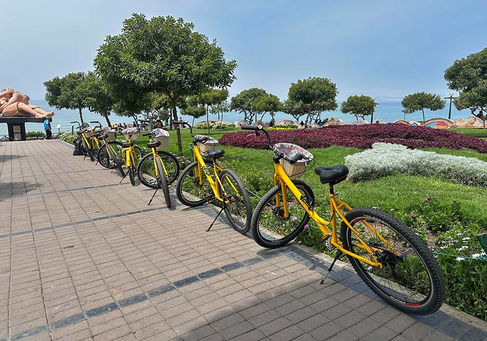 Lima bike rental in miraflores