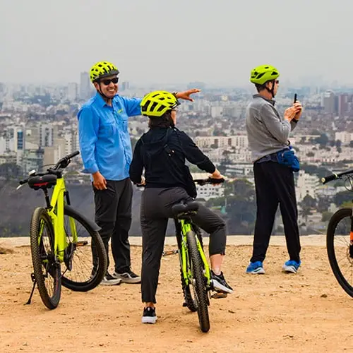 Downhill bike tour in lima